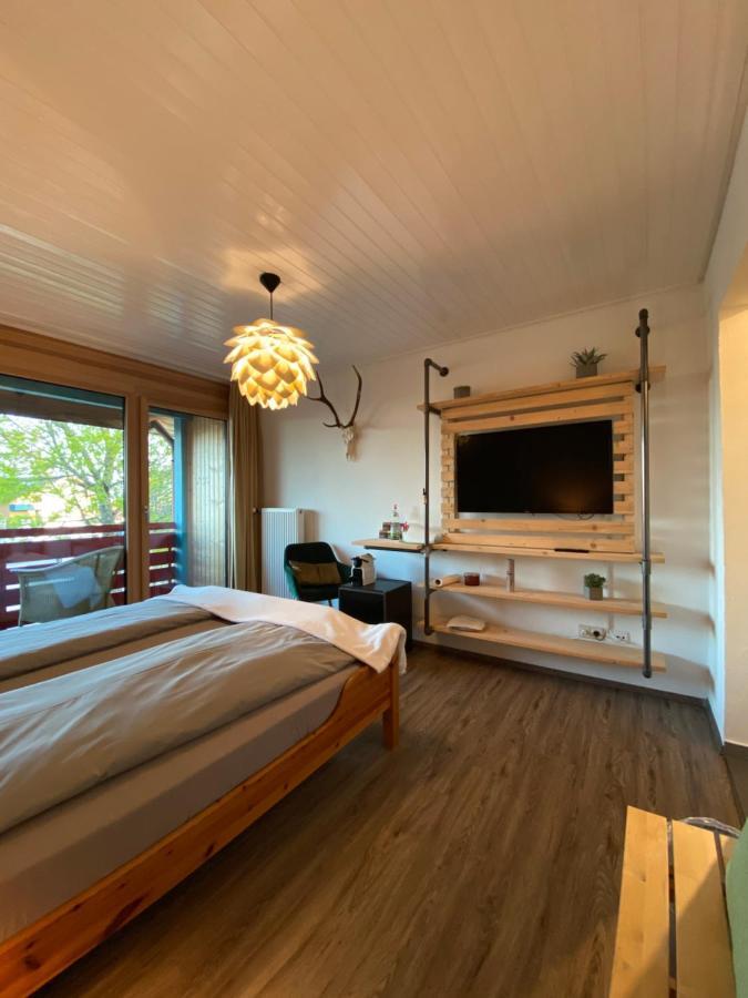Doppelzimmer Mit Bad & Balkon Simmersfeld Kültér fotó